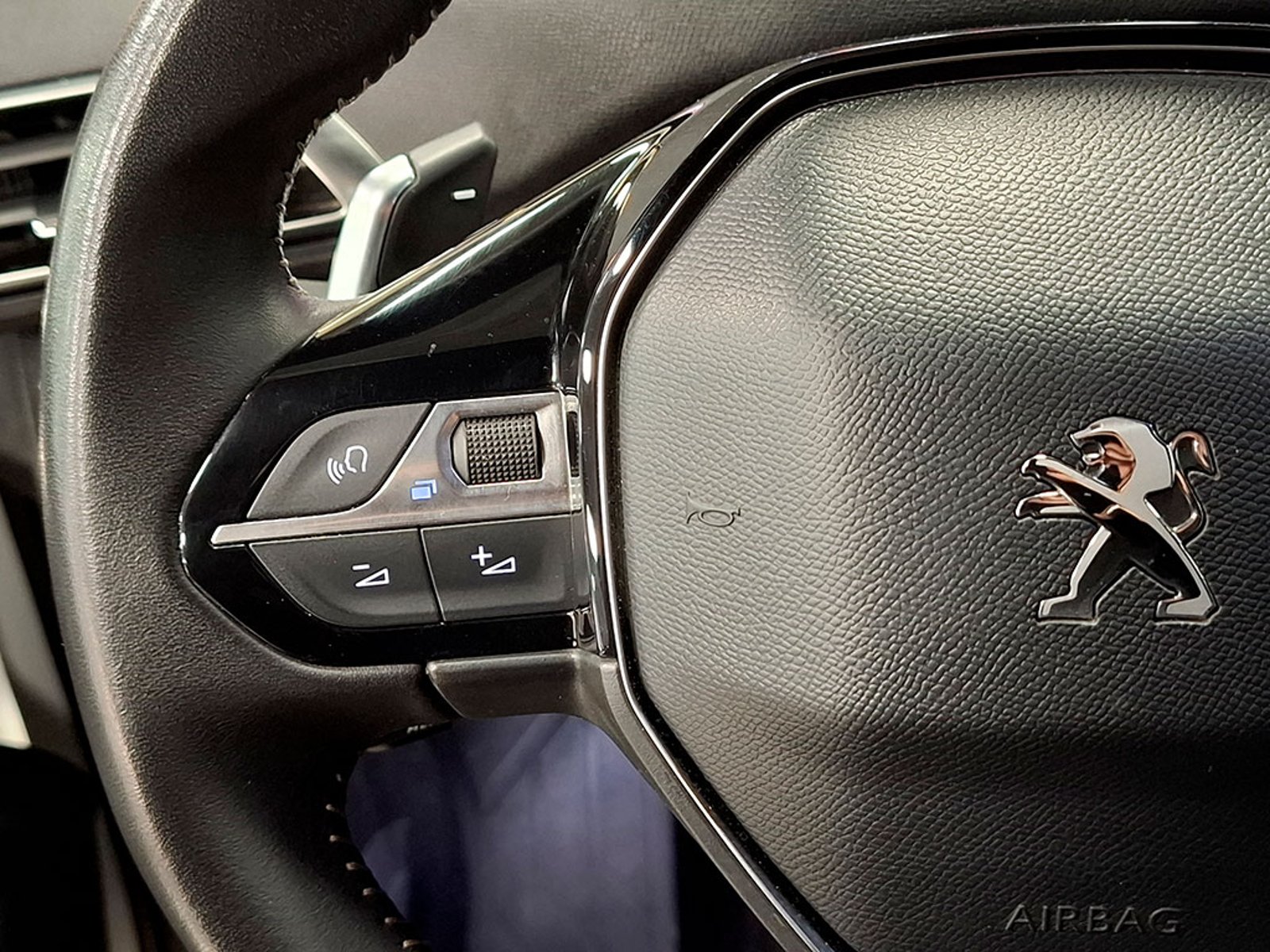 Peugeot 3008 1.6 LTS AT 2024 - Imagen 13 de 20