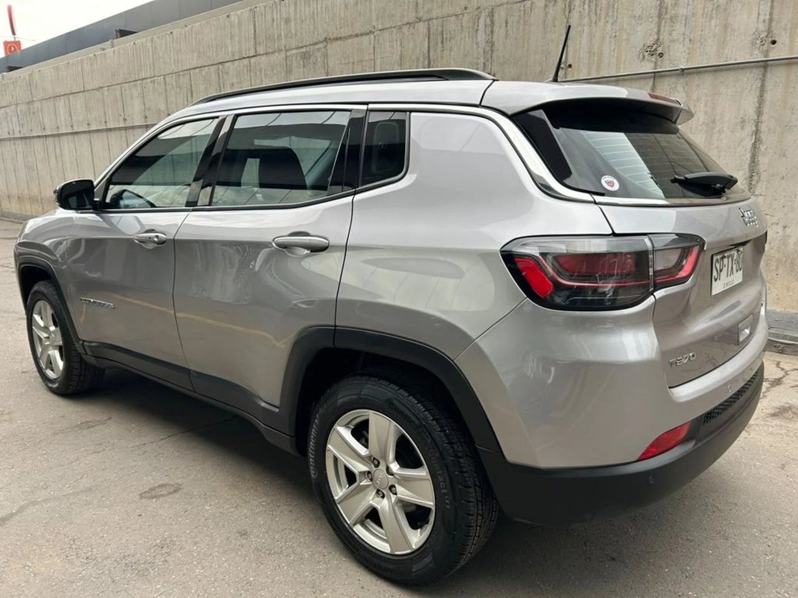 Jeep COMPASS 1.3 SPORT 4X2 AT 5P 2023 - Foto 5 de 17