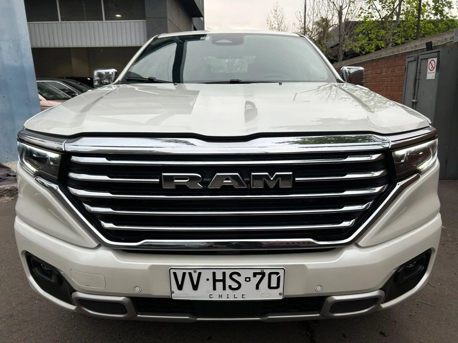 RAM RAMPAGE LARAMIE 4X4 2.2 AUT 2026 - Foto 2 de 16