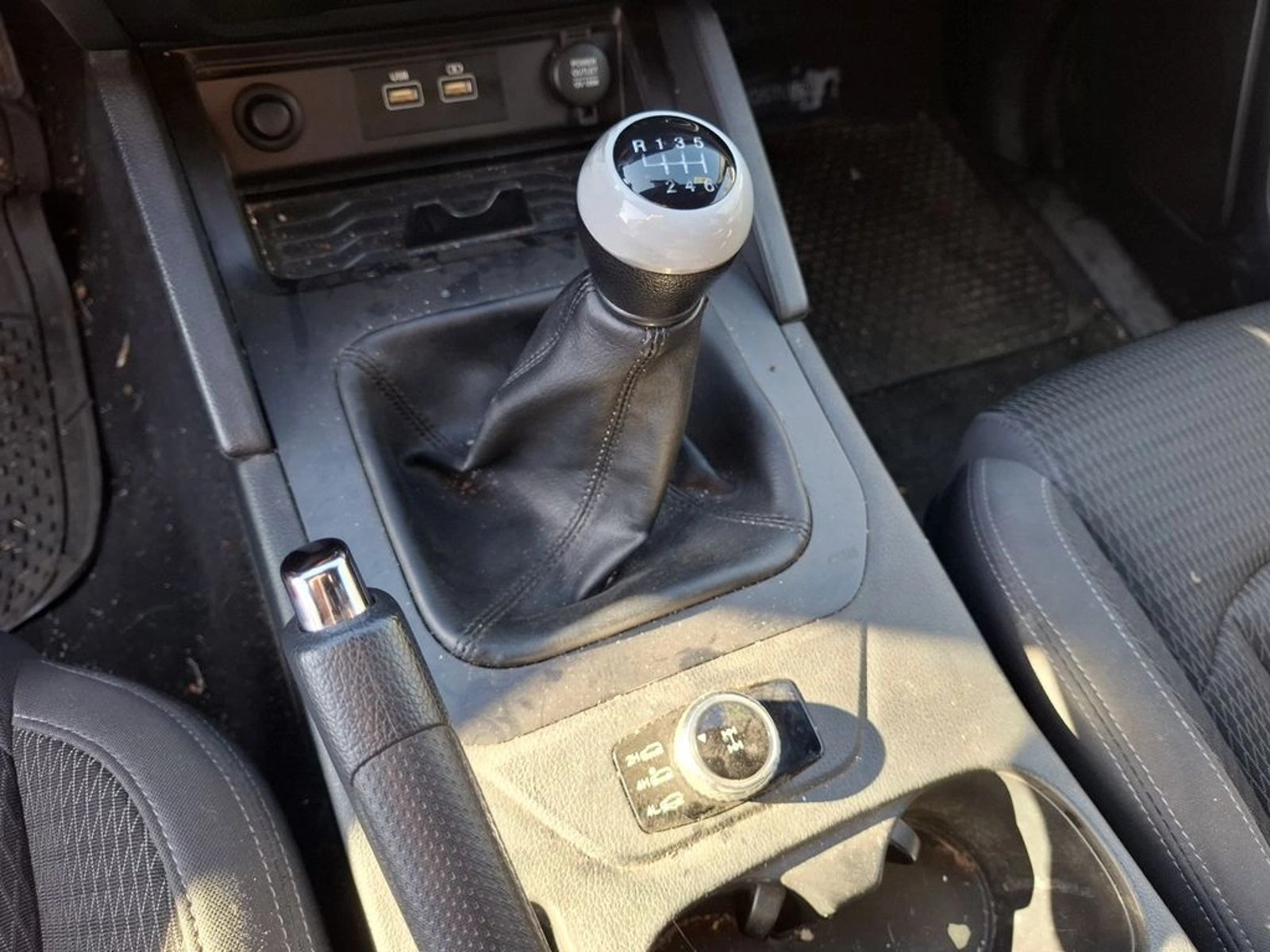 SsangYong MUSSO 2.2 GRAND GLX TD DIESEL 4WD MT6 4P 2024 - Imagen 18 de 20