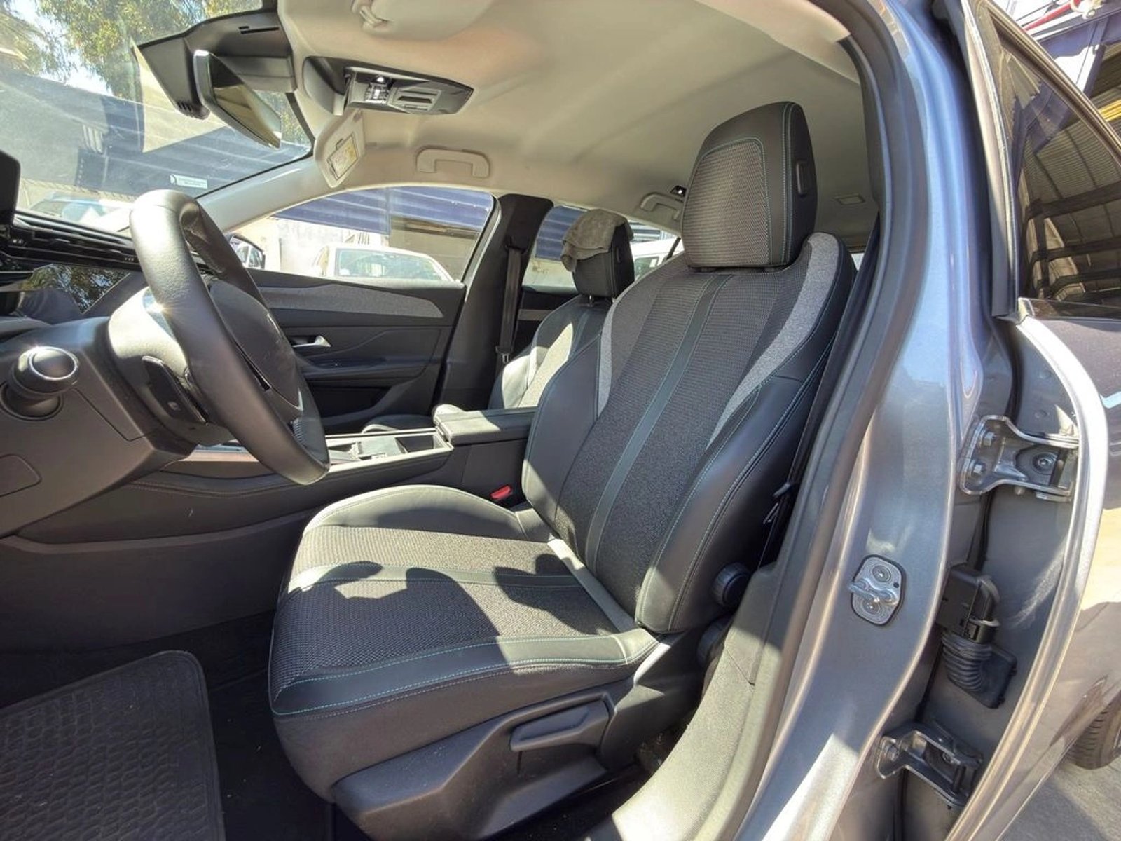 PEUGEOT 308 2023 - Imagen 10 de 19