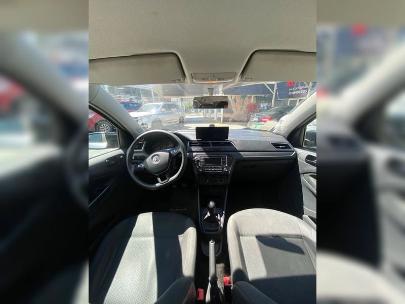 Volkswagen VOYAGE 1.6 TRENDLINE 4X2 AC 2AB MT 4P 2022 - Imagen 13 de 17