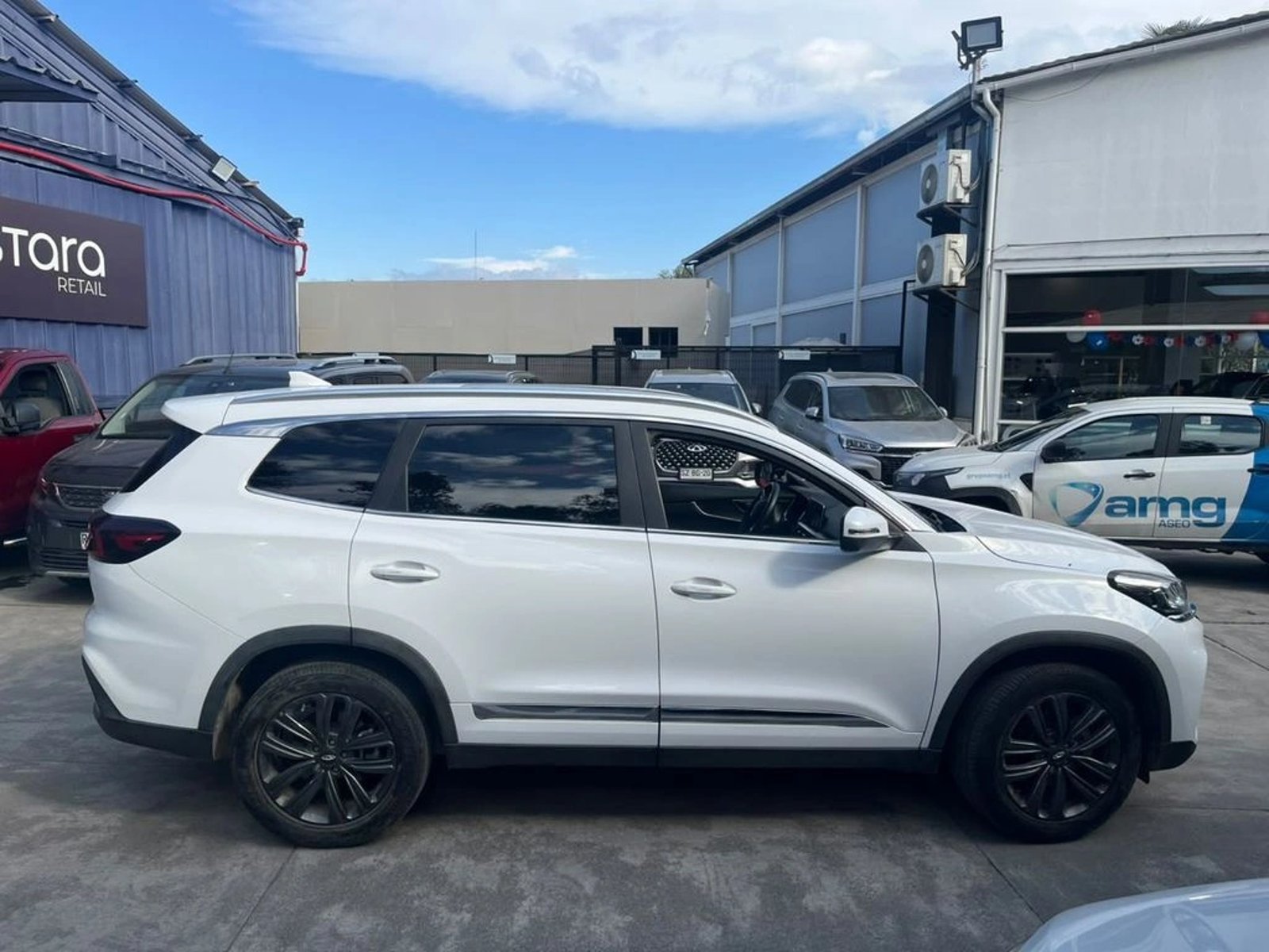 Chery TIGGO 8 1.5T GLX 4X2 DCT AT 5P 2022 - Foto 4 de 19