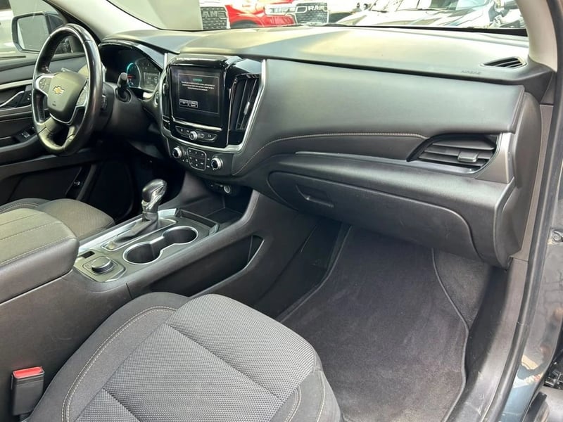 Chevrolet TRAVERSE 3.6L LT FWD AT 5P 2019 - Imagen 7 de 17