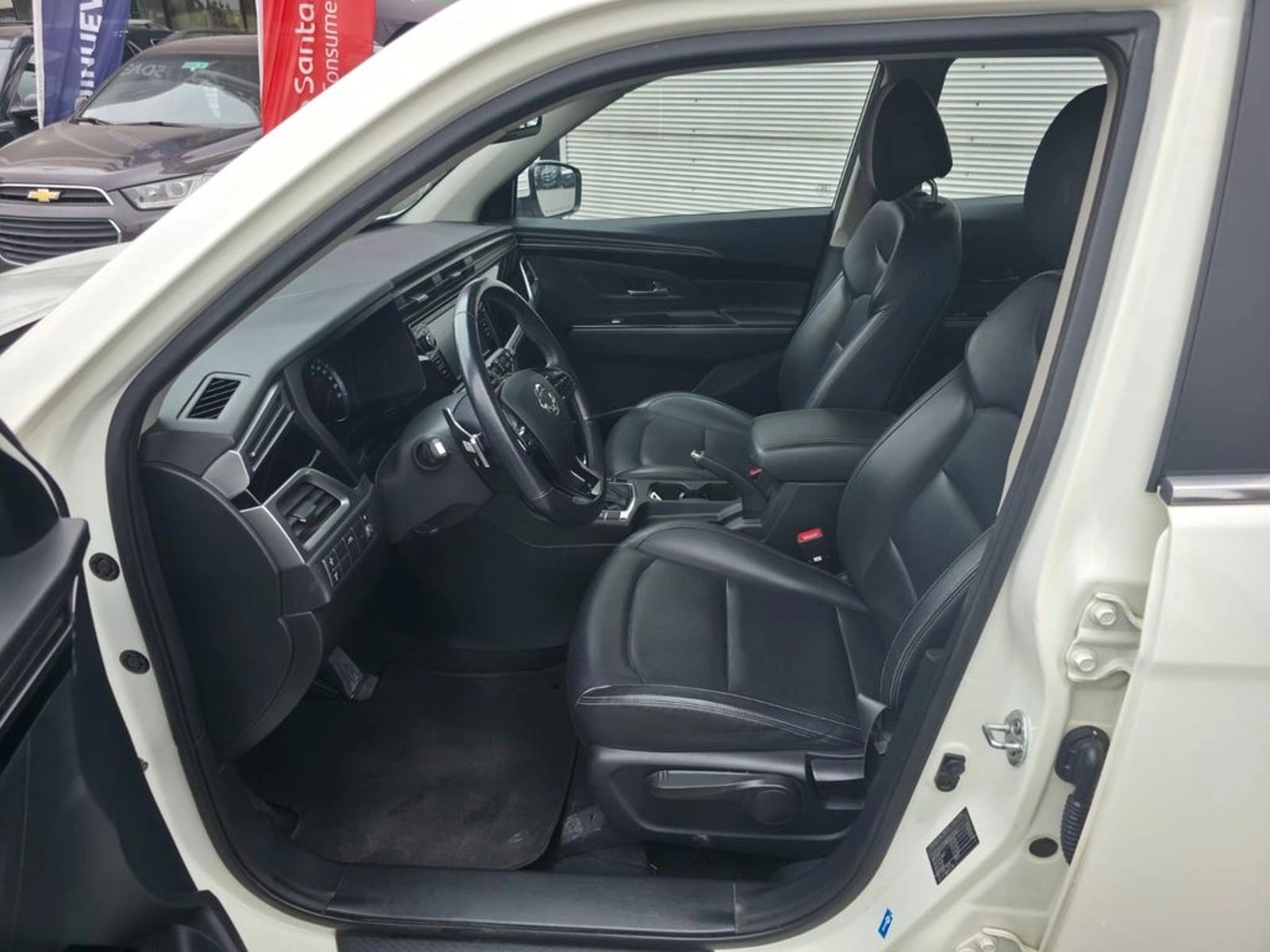 SSANGYONG KORANDO 2022 - Imagen 13 de 20