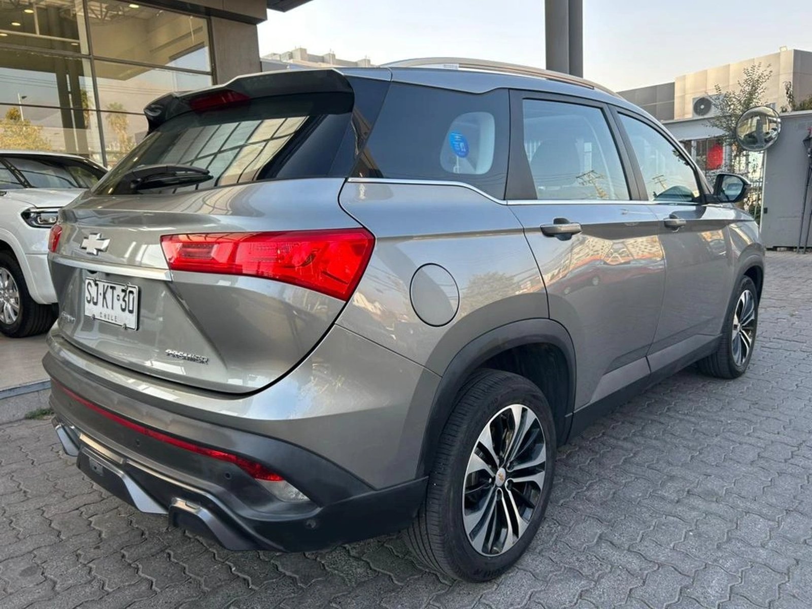 CHEVROLET CAPTIVA 2023 - Imagen 6 de 17