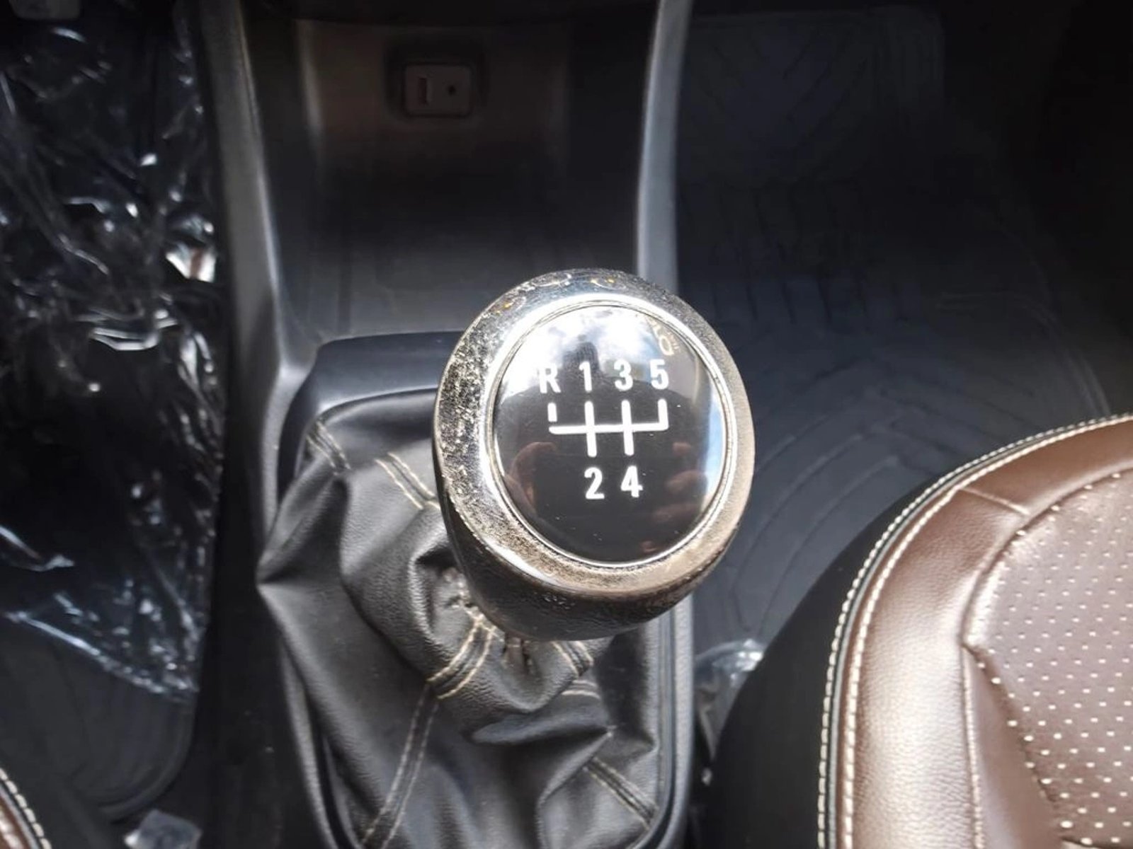 CHEVROLET COBALT LTZ 1.8 MT 2018 - Imagen 17 de 20