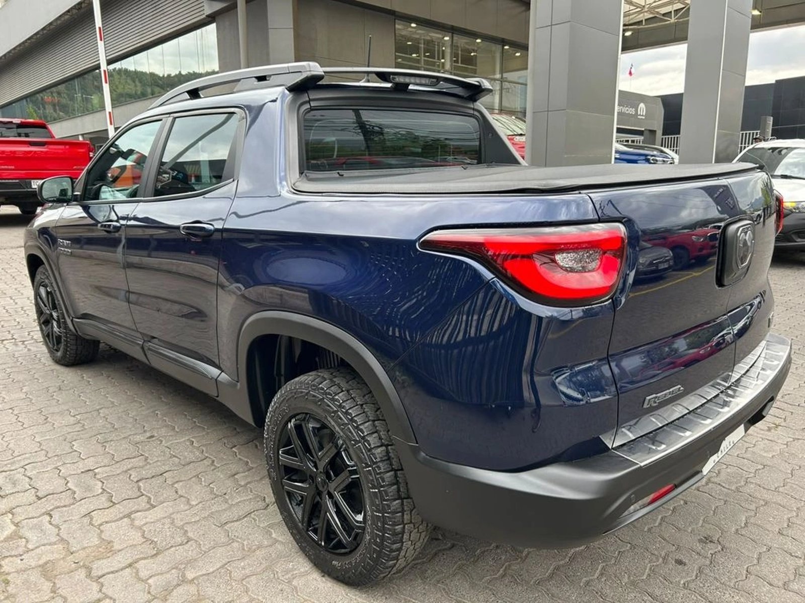 RAM 1000 2.0 REBEL DIESEL 4X4 DOB. CAB. AT 4P 2022 - Foto 4 de 16