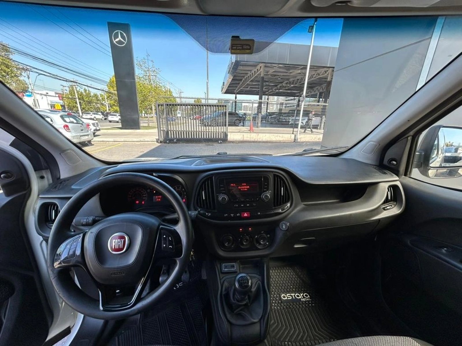 FIAT DOBLO 2018 - Imagen 10 de 17