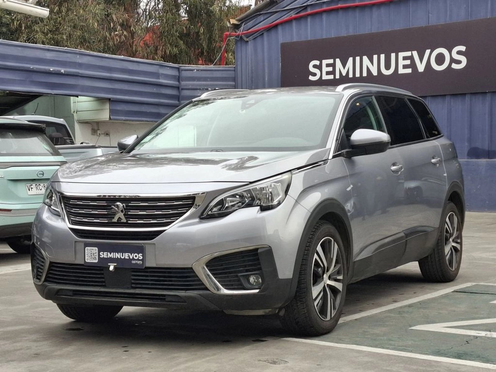 Peugeot 5008 1.5 ACTIVE BLUEHDI 4X2 130 EAT8 5P 2020 - Foto 2 de 20