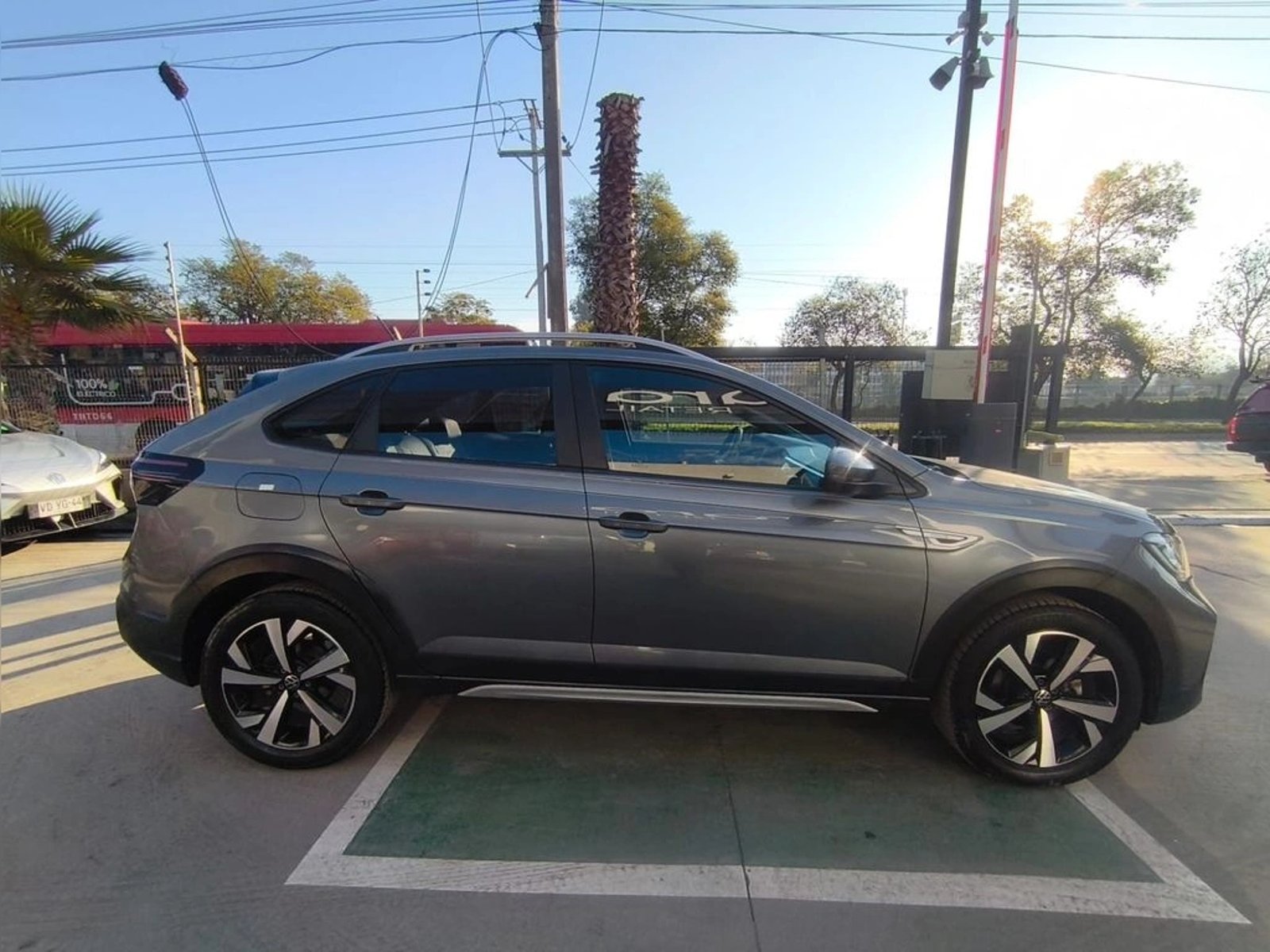 Volkswagen NIVUS 1.0T AT TSI HIGLINE 2022 - Imagen 10 de 17