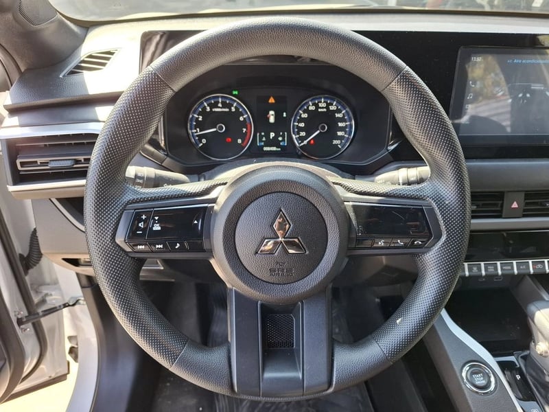 Mitsubishi OUTLANDER SPORT GL 1.5 AUT 2025 - Imagen 16 de 20