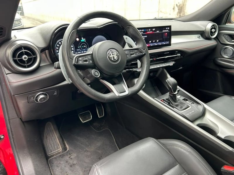 Alfa Romeo TONALE 1.3 TRIBUTO PHEV HYBRID 4X4 AT 5P 2025 - Imagen 7 de 15