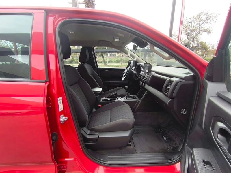 Mitsubishi L200 KATANA XRT 2.4 MT 4X4 2024 - Imagen 10 de 20