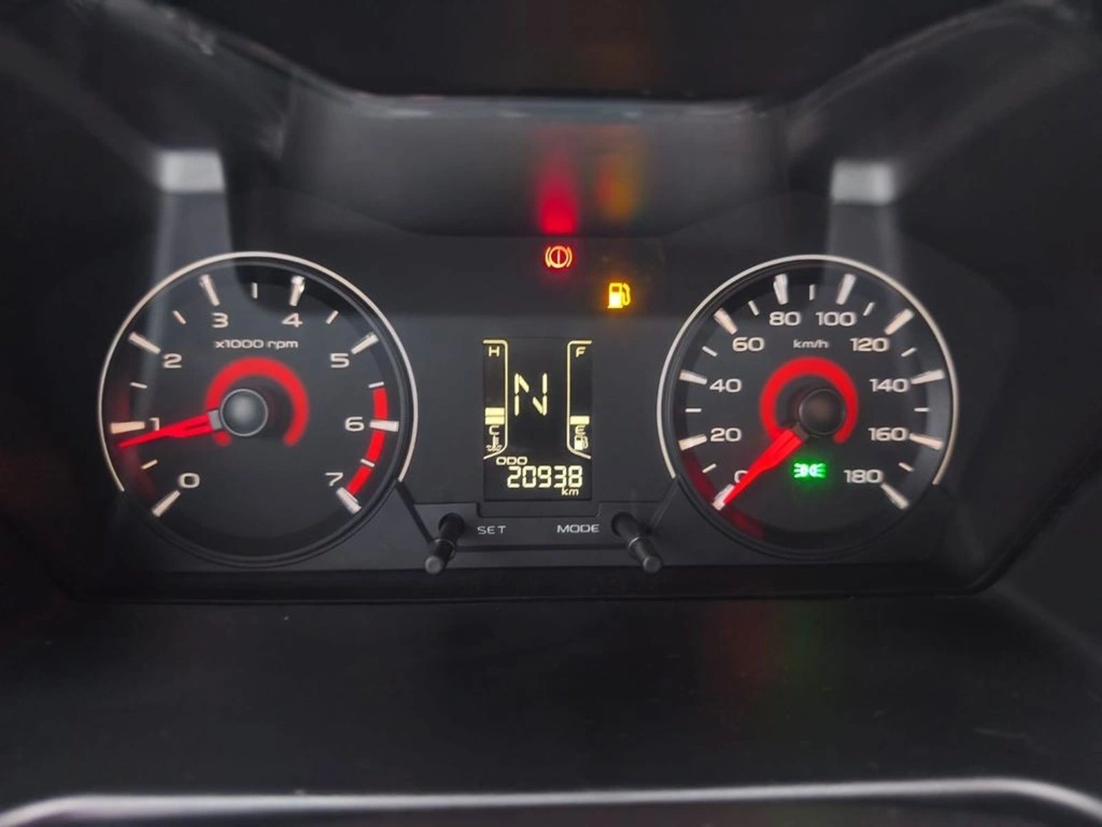Mahindra KUV100 1.2 DELUXE MT 2021 - Imagen 15 de 20