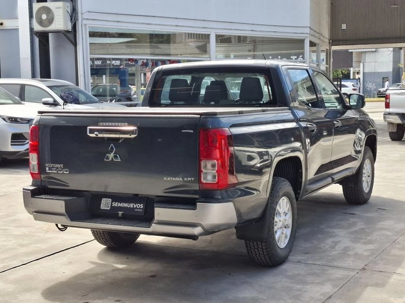 Mitsubishi L200 KATANA XRT 4X4 2.4 2024 - Imagen 6 de 20