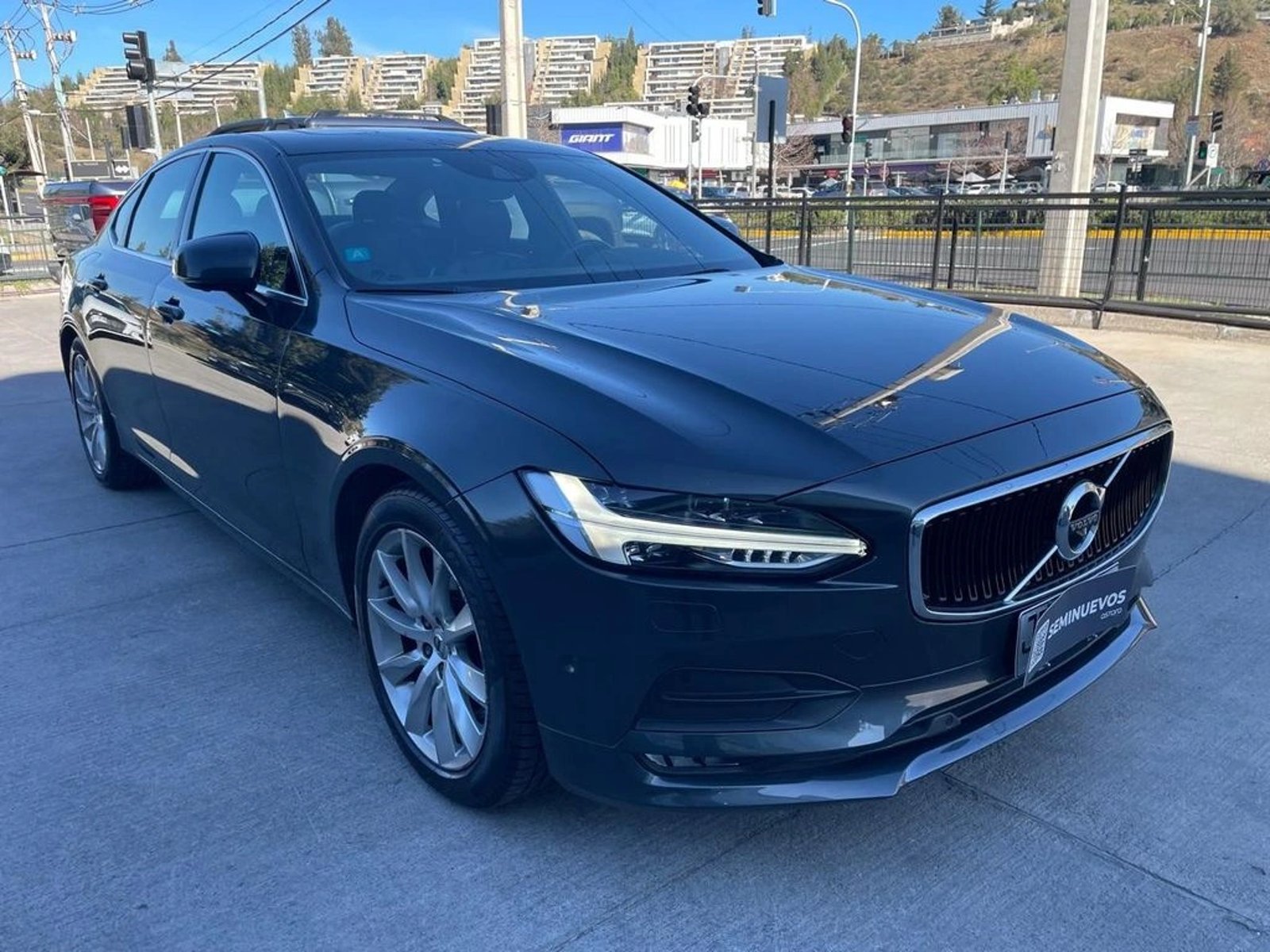 VOLVO S90 S90 T6 MOMENTUM 2.0 2017 - Foto 4 de 20