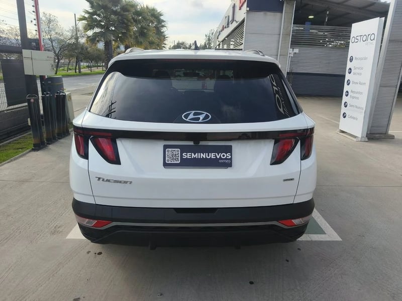Hyundai TUCSON NX4 MPI 4X4 2.0 AUT 2023 - Imagen 6 de 20