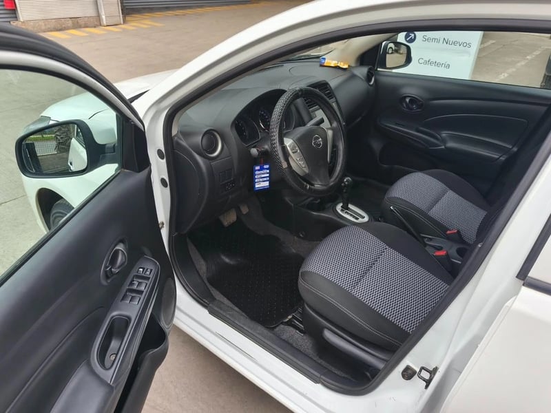 Nissan VERSA SENSE 1.6 AT 2021 - Imagen 10 de 20