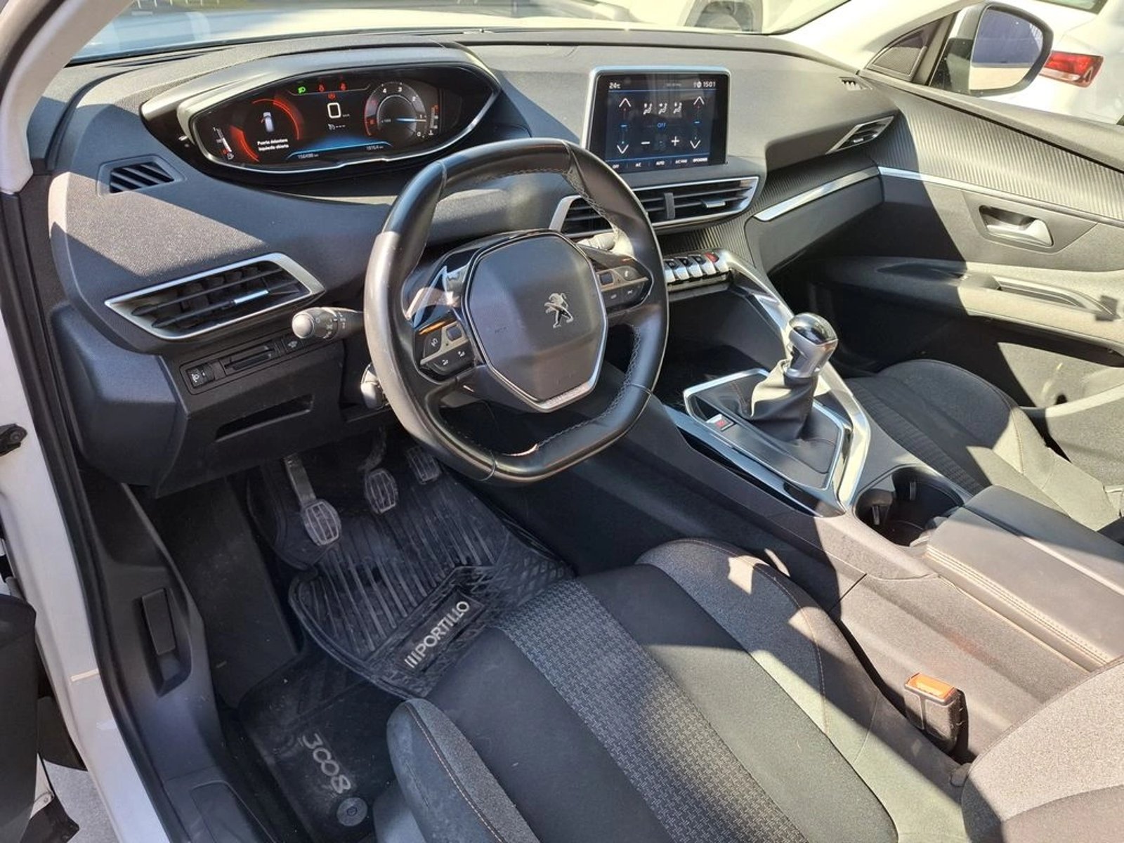 Peugeot 3008 ACTIVE BLUEHDI 1.5 2019 - Imagen 14 de 20