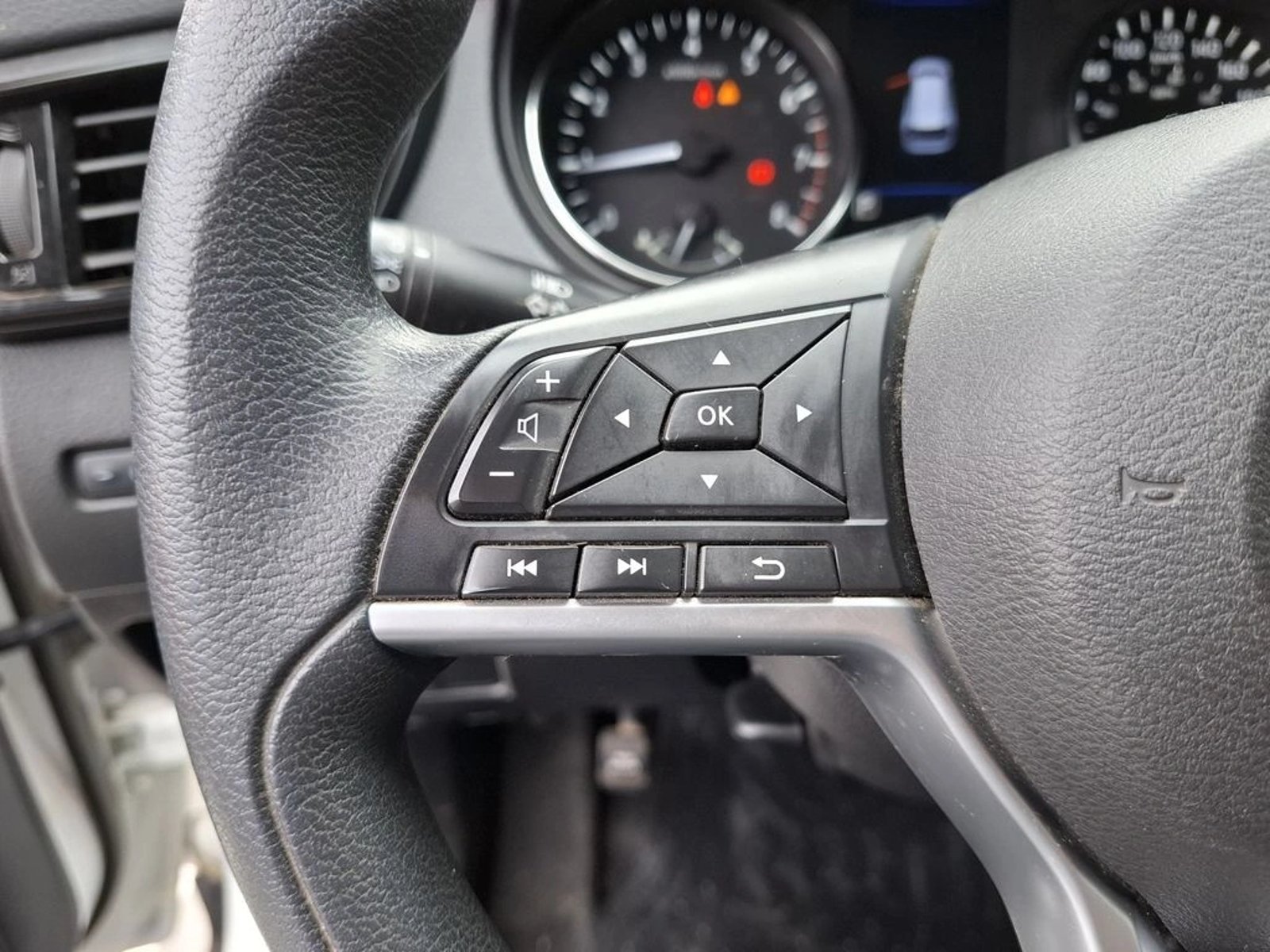 NISSAN X-TRAIL 2.5 SENSE MC 4X2 CVT AT 5P 2022 - Imagen 15 de 20