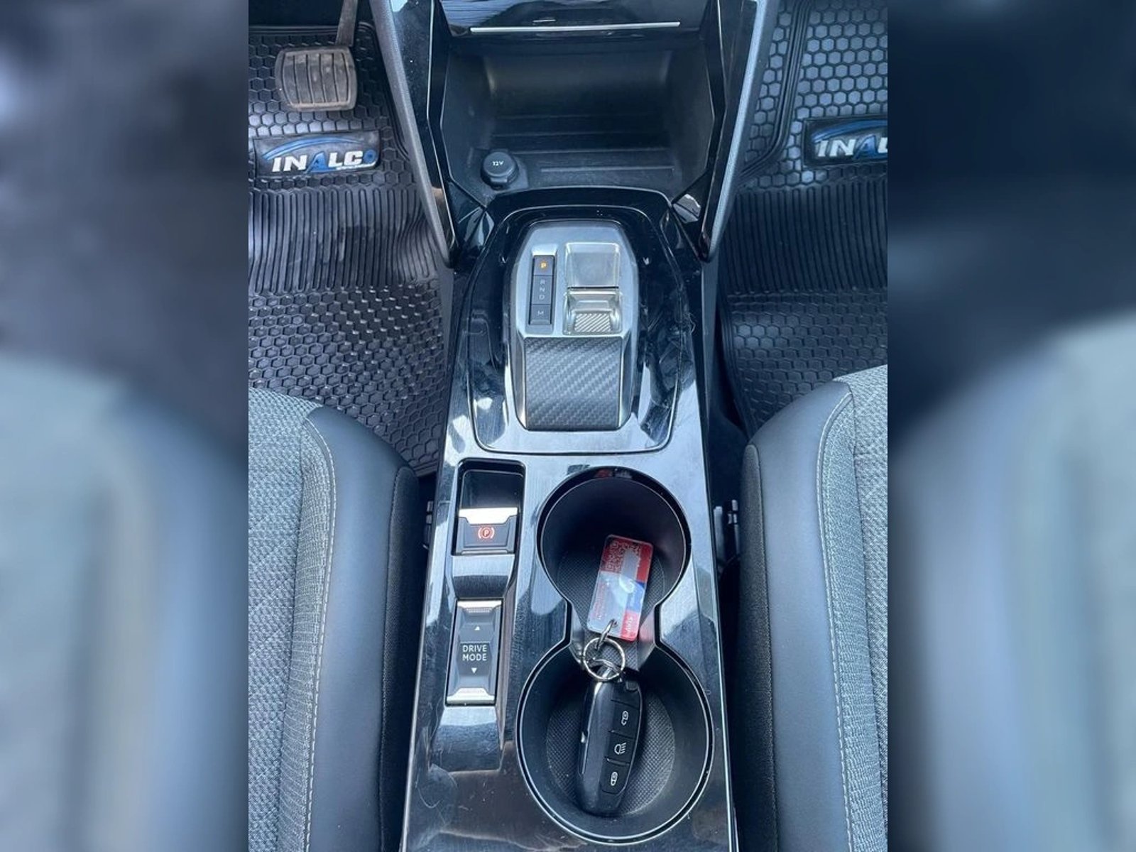 PEUGEOT 2008 2024 - Imagen 16 de 20