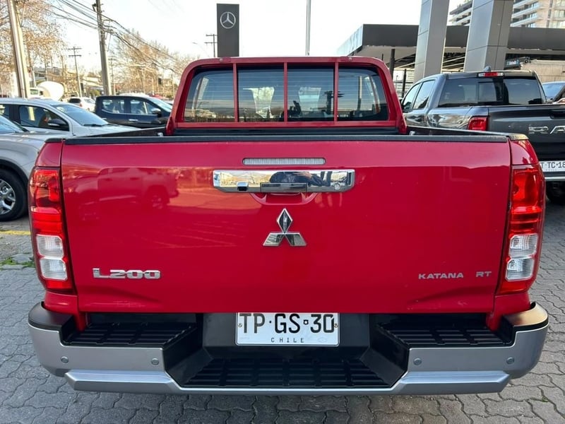 Mitsubishi L200 KATANA XRT 4X4 2.4 2024 - Imagen 5 de 16