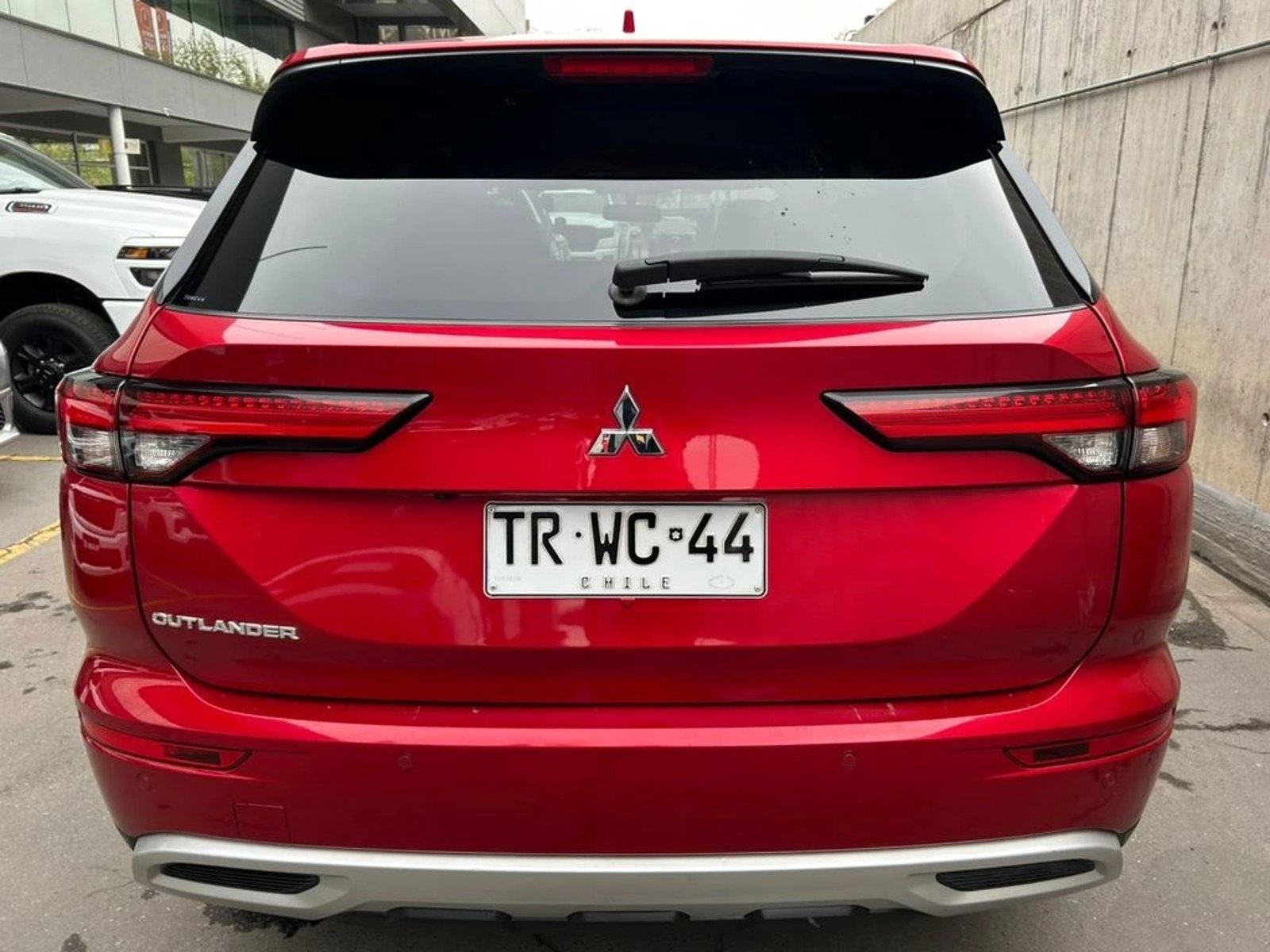 Mitsubishi OUTLANDER GLX 2.5 AUT 2024 - Foto 5 de 16