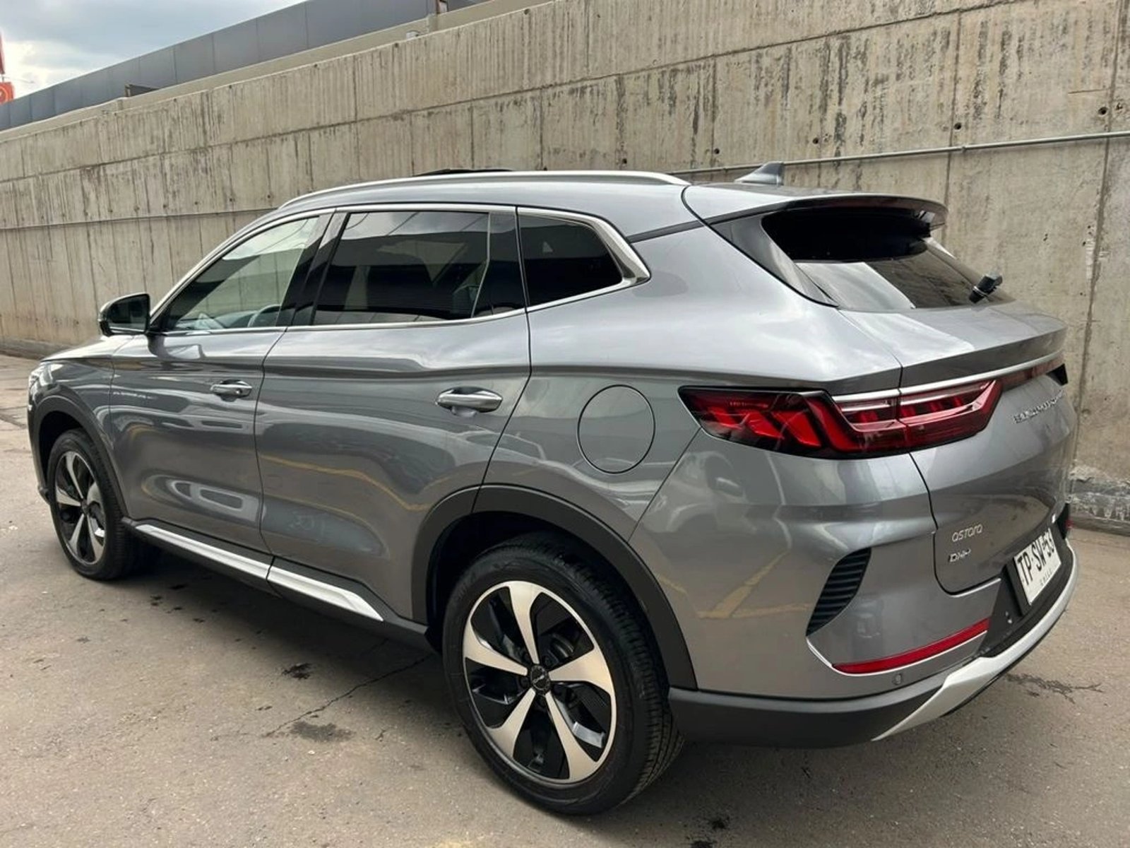 BYD SONG PLUS 1.5 GS AT 4X2 HIBRIDO 2024 - Foto 4 de 16