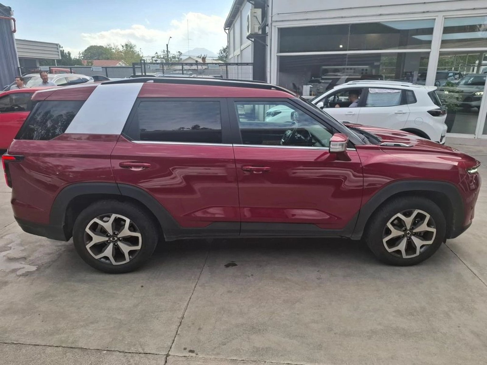 SsangYong TORRES 1.5T GLX 4WD AT 5P 2024 - Foto 5 de 14