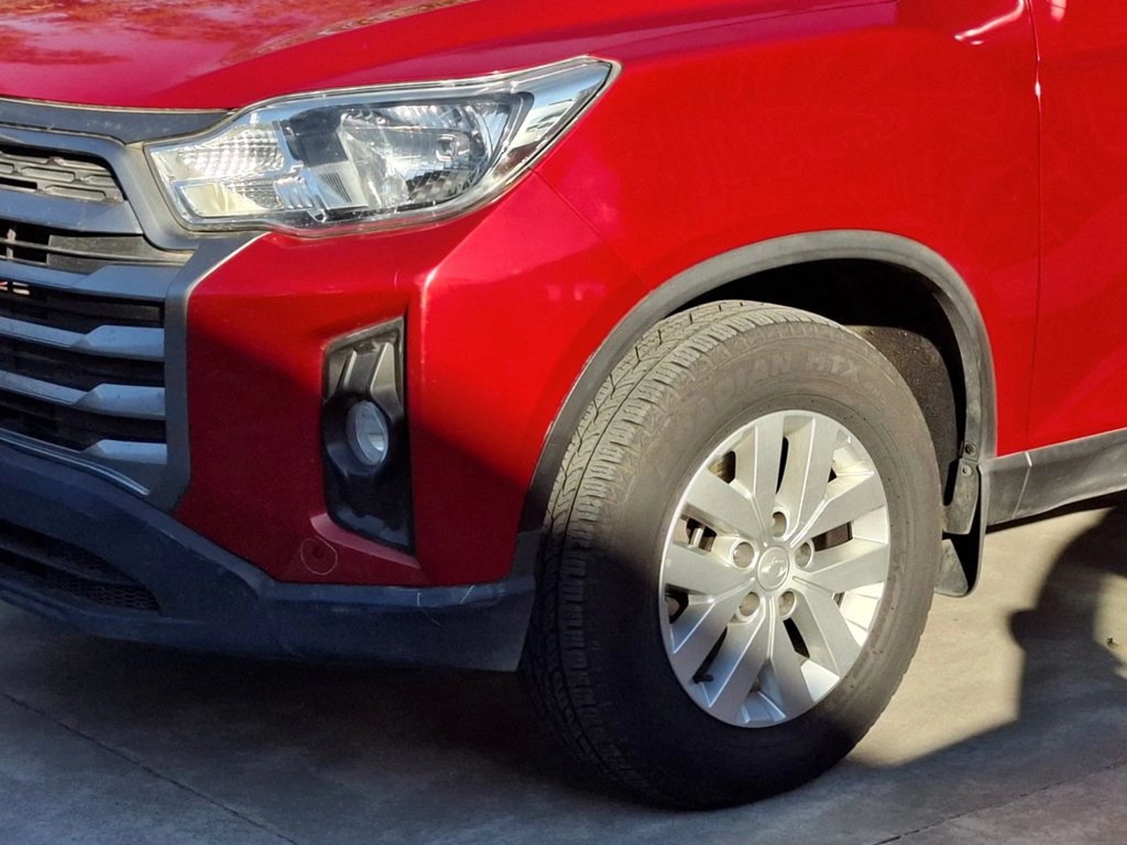 SsangYong MUSSO 2.2 GRAND GLX TD DIESEL 4WD MT6 4P 2024 - Foto 5 de 20