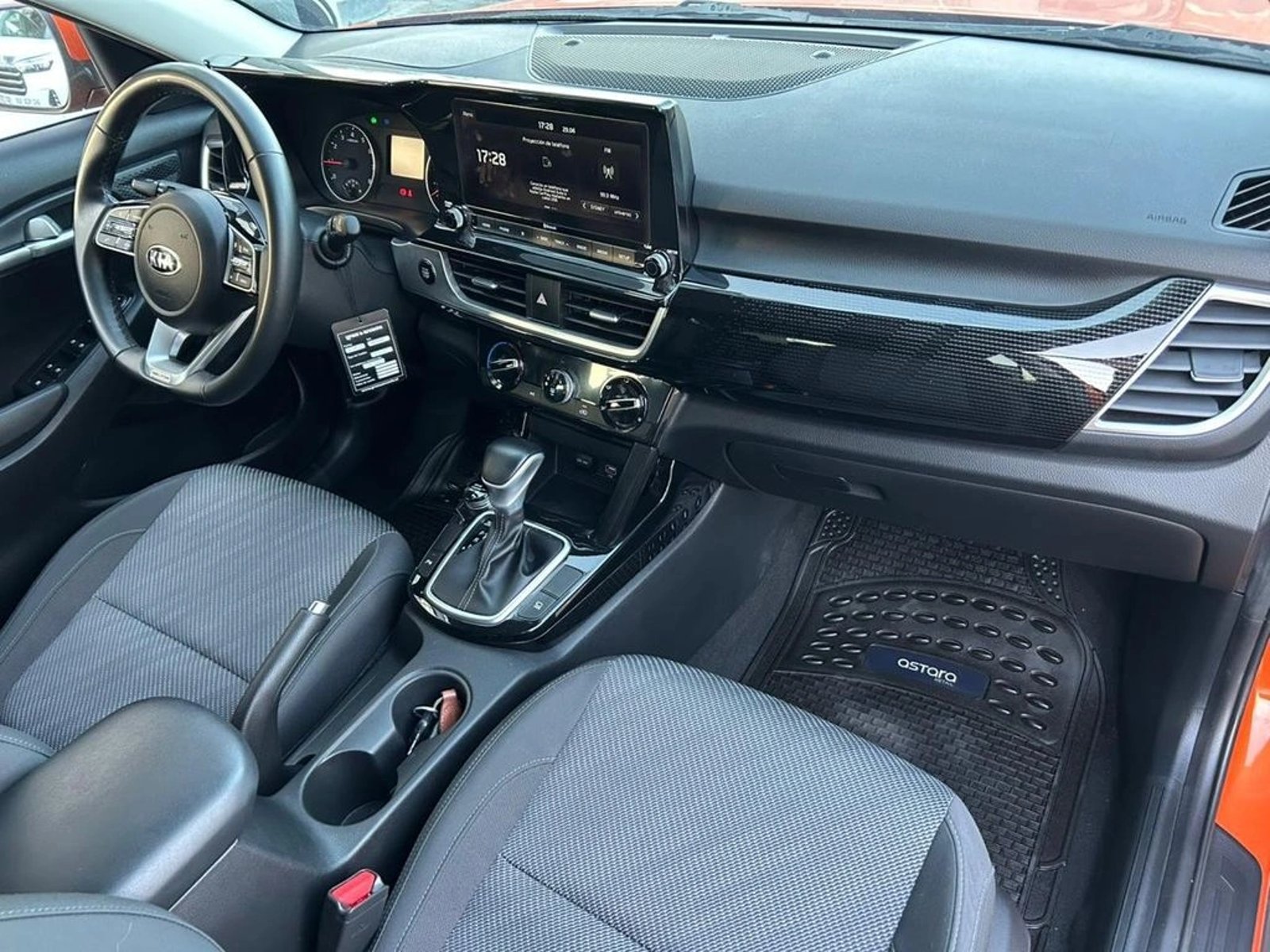 KIA SELTOS 2022 - Imagen 11 de 17