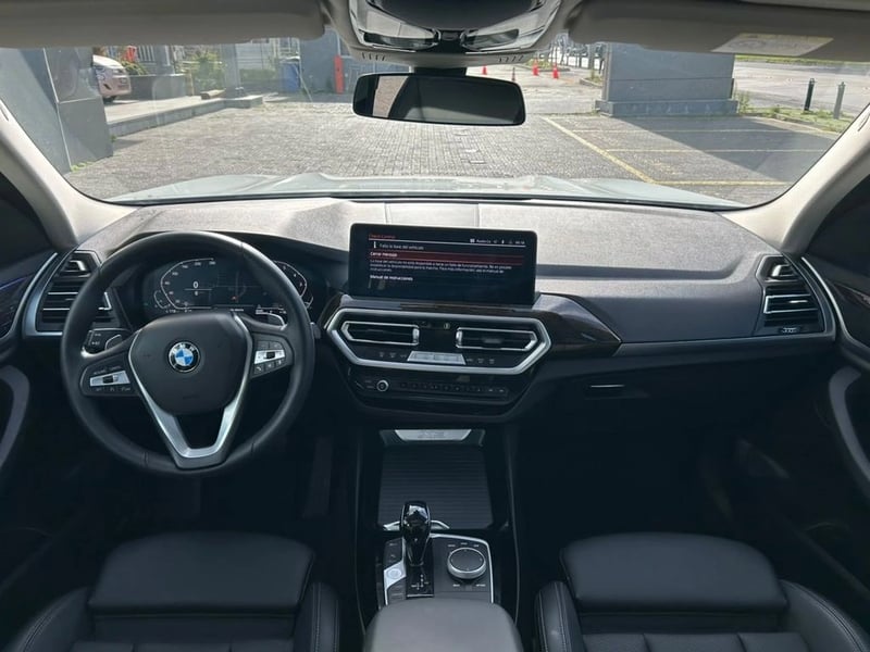 BMW X3 SDRIVE 4X2 20I 2.0 AT 2022 - Imagen 9 de 15