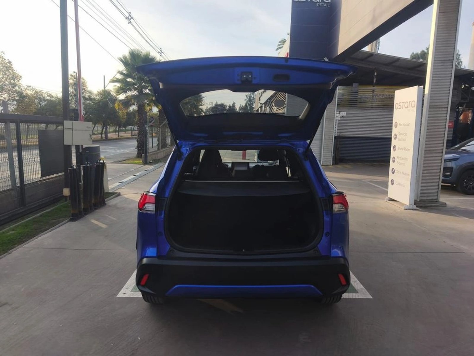 TOYOTA COROLLA CROSS COROLLA CROSS XEI CVT HEV 1.8 2024 - Imagen 8 de 20