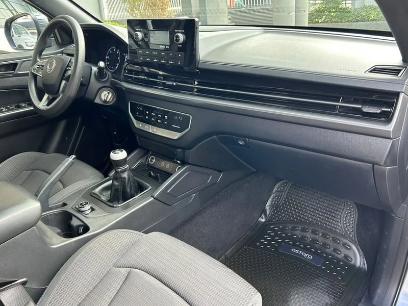 SsangYong MUSSO 2.2 GLX 4X4 MT 2024 - Imagen 11 de 16
