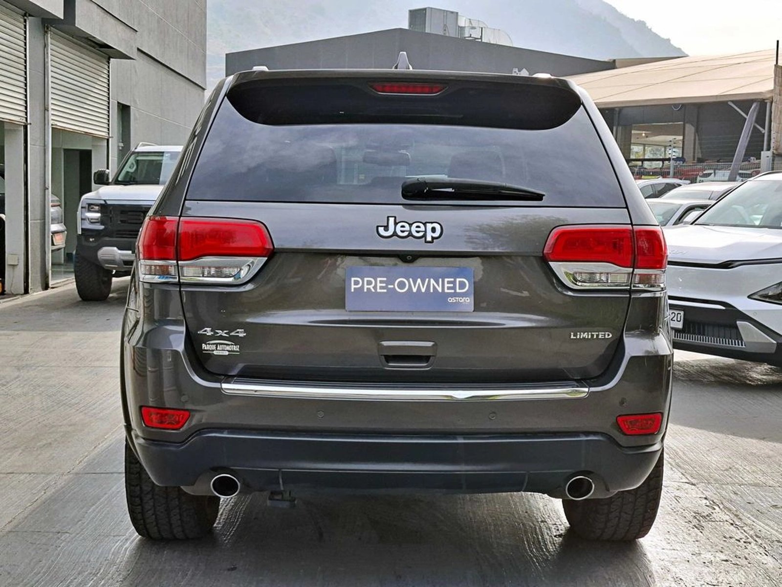 JEEP GRAND CHEROKEE 2016 - Imagen 8 de 20