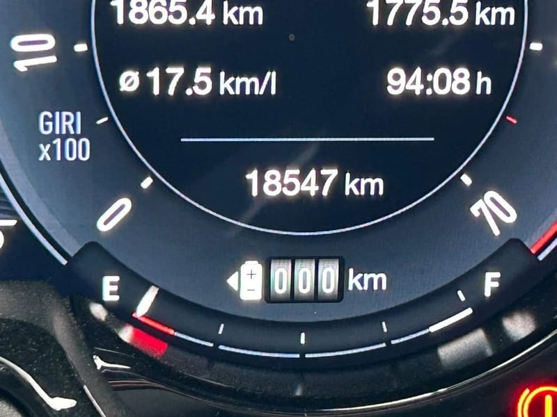Alfa Romeo TONALE 1.3 TRIBUTO PHEV HYBRID 4X4 AT 5P 2025 - Imagen 13 de 15