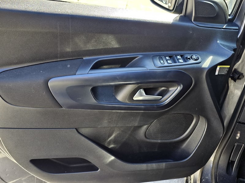Peugeot RIFTER ALLURE BLUEHDI 1.6 2021 - Imagen 9 de 20