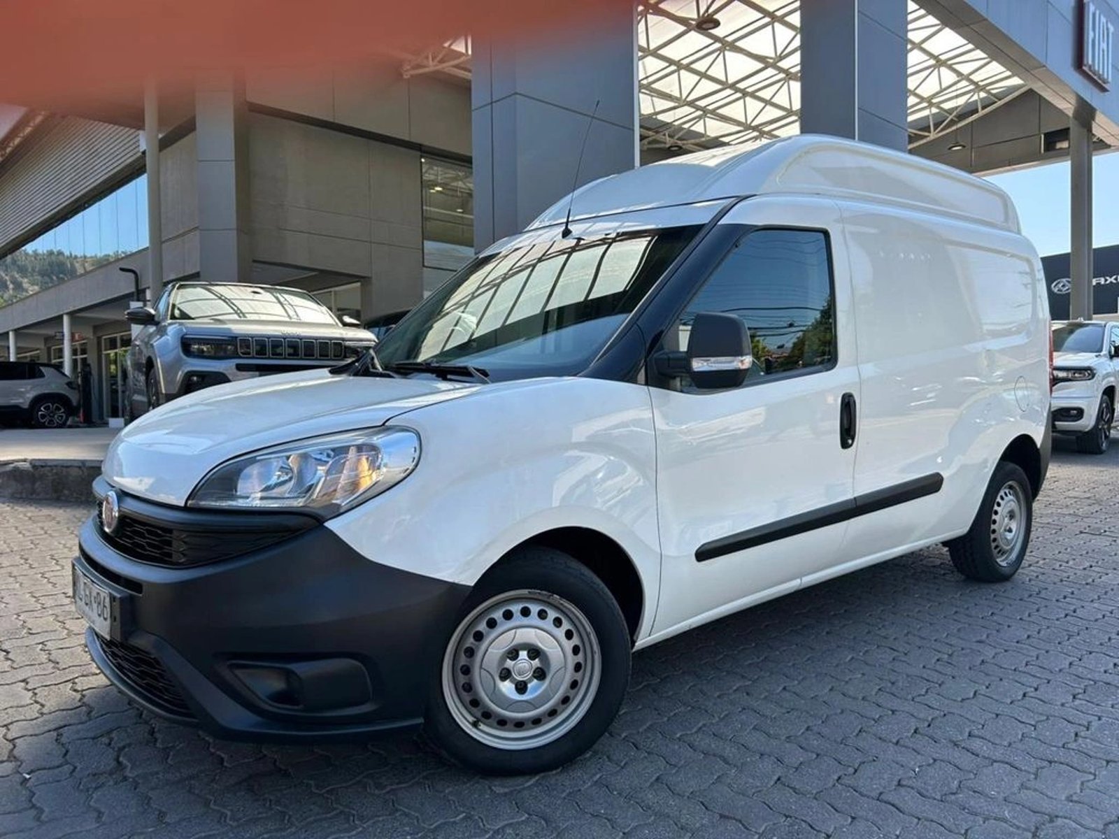 Fiat DOBLO 1.6 XL DIESEL 4X2 FURGON MT 5P 2018 - Foto 2 de 17