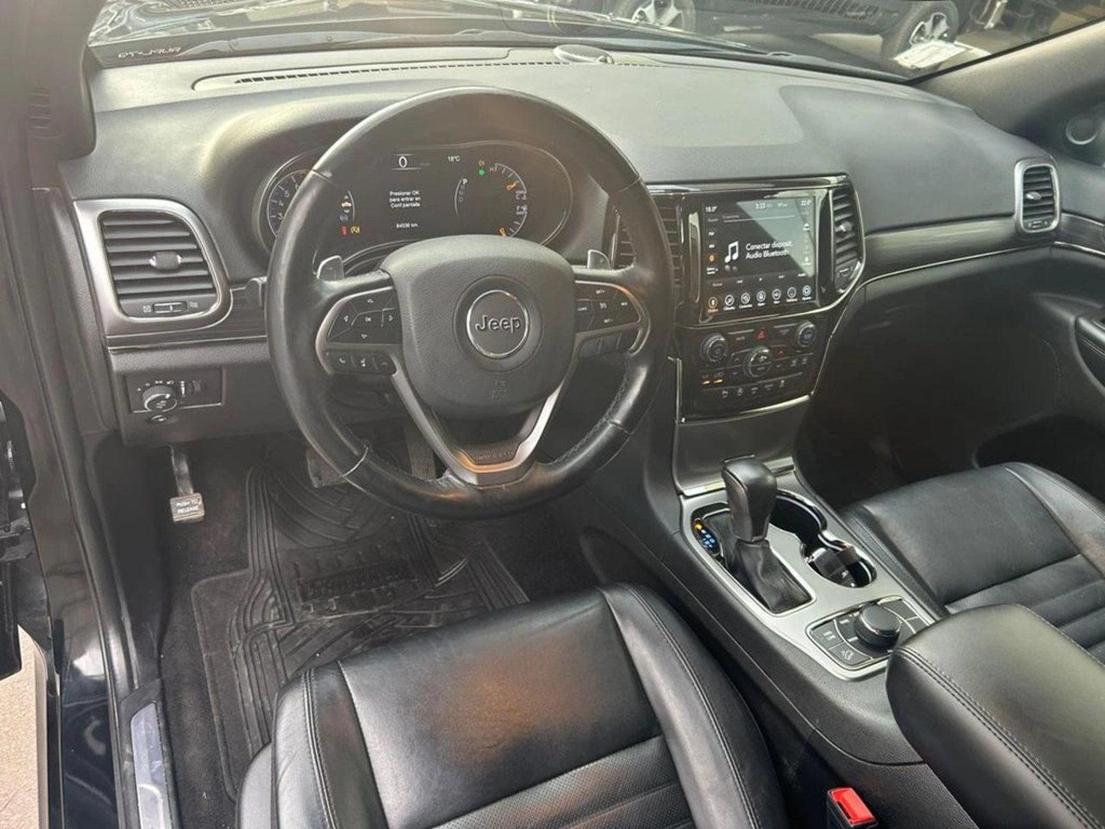 JEEP GRAND CHEROKEE 2022 - Imagen 8 de 16