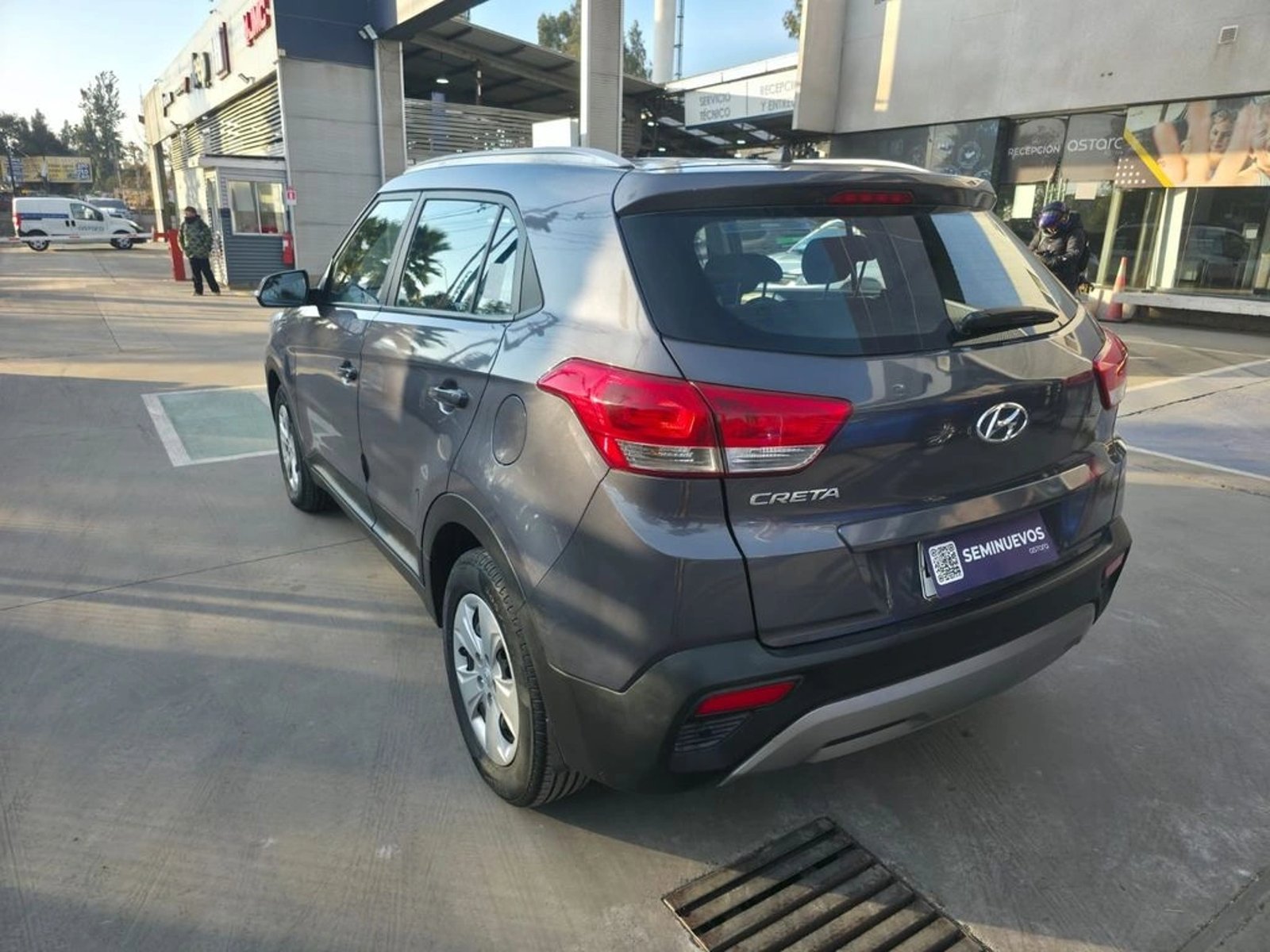 HYUNDAI CRETA 1.6 PLUS FL MT 2020 - Imagen 8 de 20