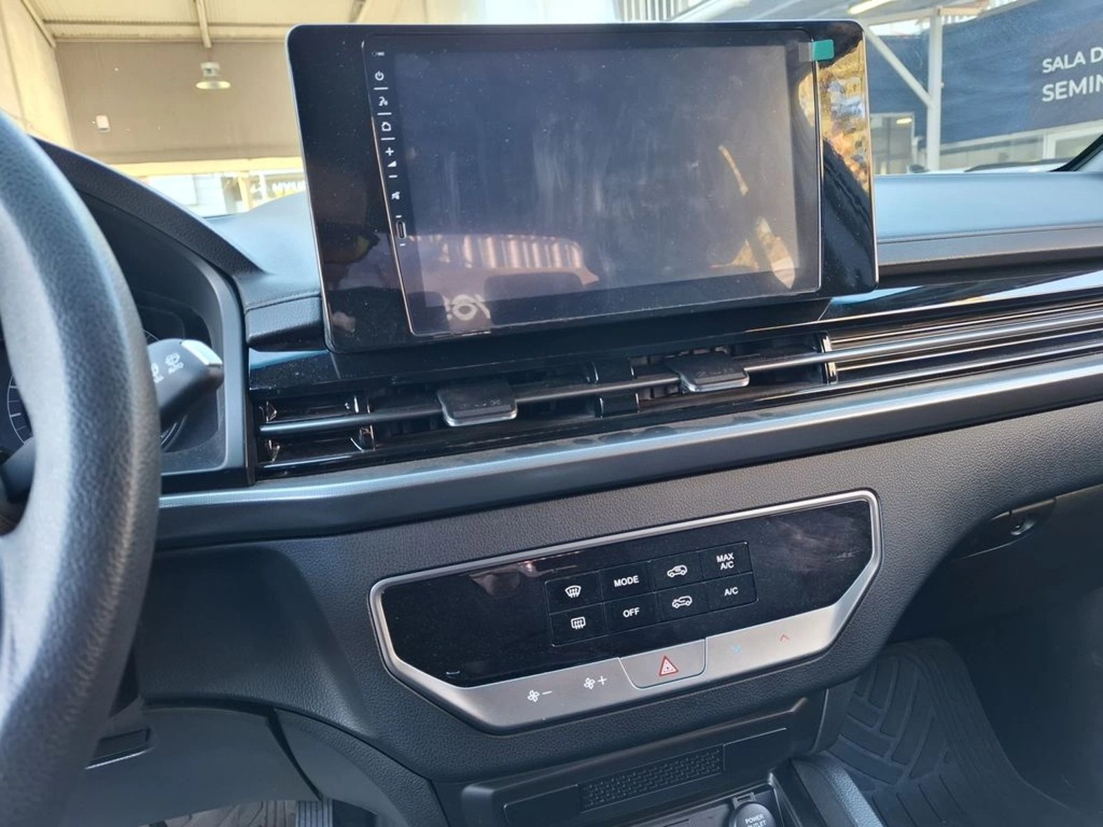 SSANGYONG MUSSO 2.2 TD GRAND LX DIESEL 2WD MT6 4P 2025 - Imagen 20 de 20