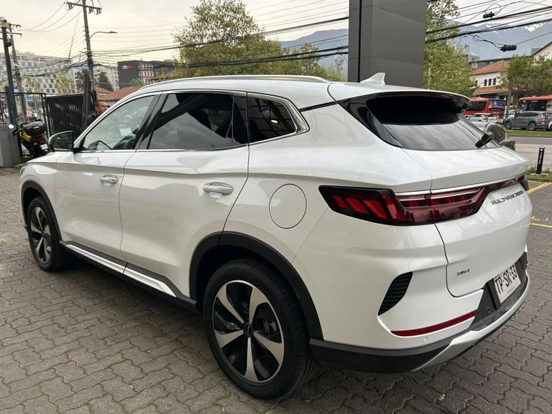 BYD SONG PLUS 1.5 GS AT 4X2 HIBRIDO 2024 - Imagen 4 de 16