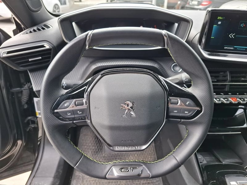 Peugeot E-2008 ELECTRIC AUT GT 2023 - Imagen 13 de 20