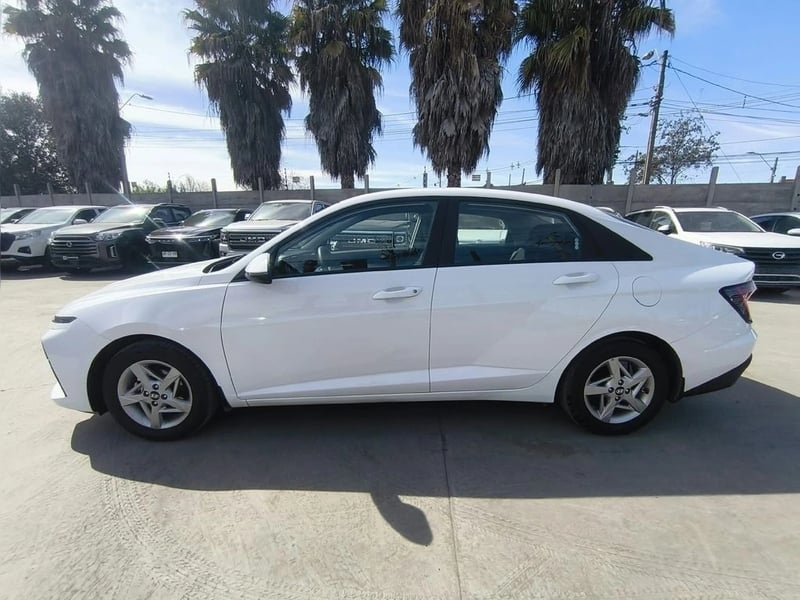 Hyundai ACCENT 1.5 PLUS MT 2026 - Imagen 9 de 20