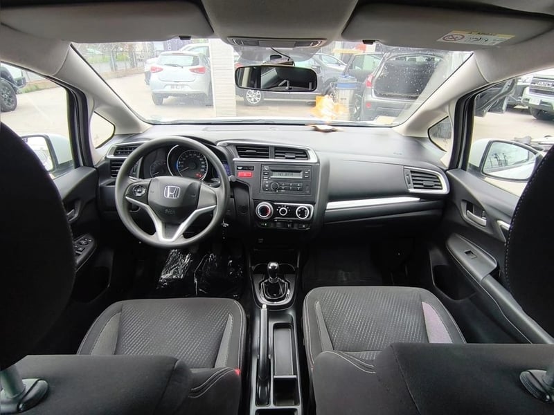 Honda WR-V WR V LX 1.5 2018 - Imagen 12 de 20