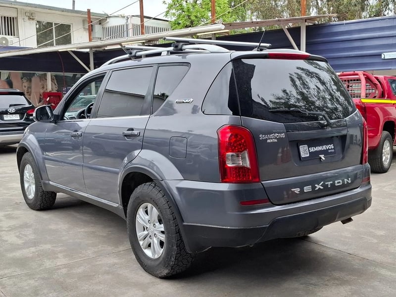 SsangYong REXTON 2.0 DIESEL 2WD MT 5P 2016 - Imagen 8 de 20