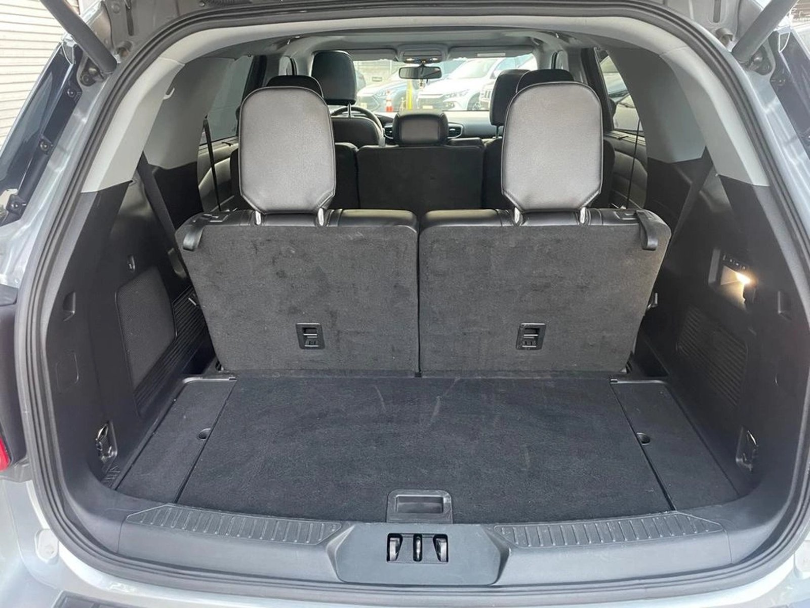 FORD EXPLORER 2023 - Imagen 19 de 20