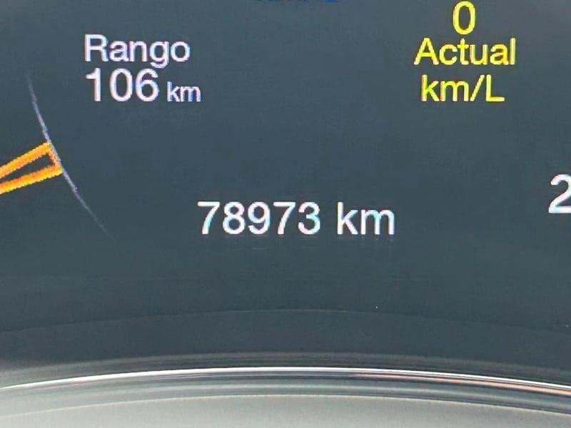 Jeep GRAND CHEROKEE 3.6 LAREDO AT 2022 - Imagen 14 de 17