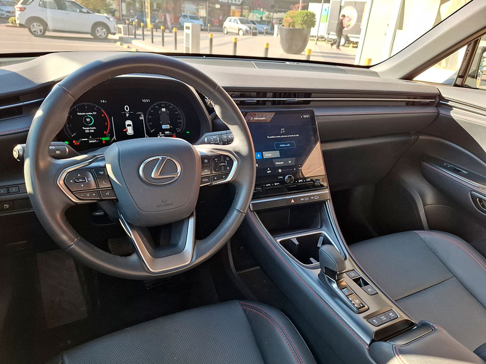 Lexus LBX HEV 1.5 AUT 2024 - Imagen 11 de 20